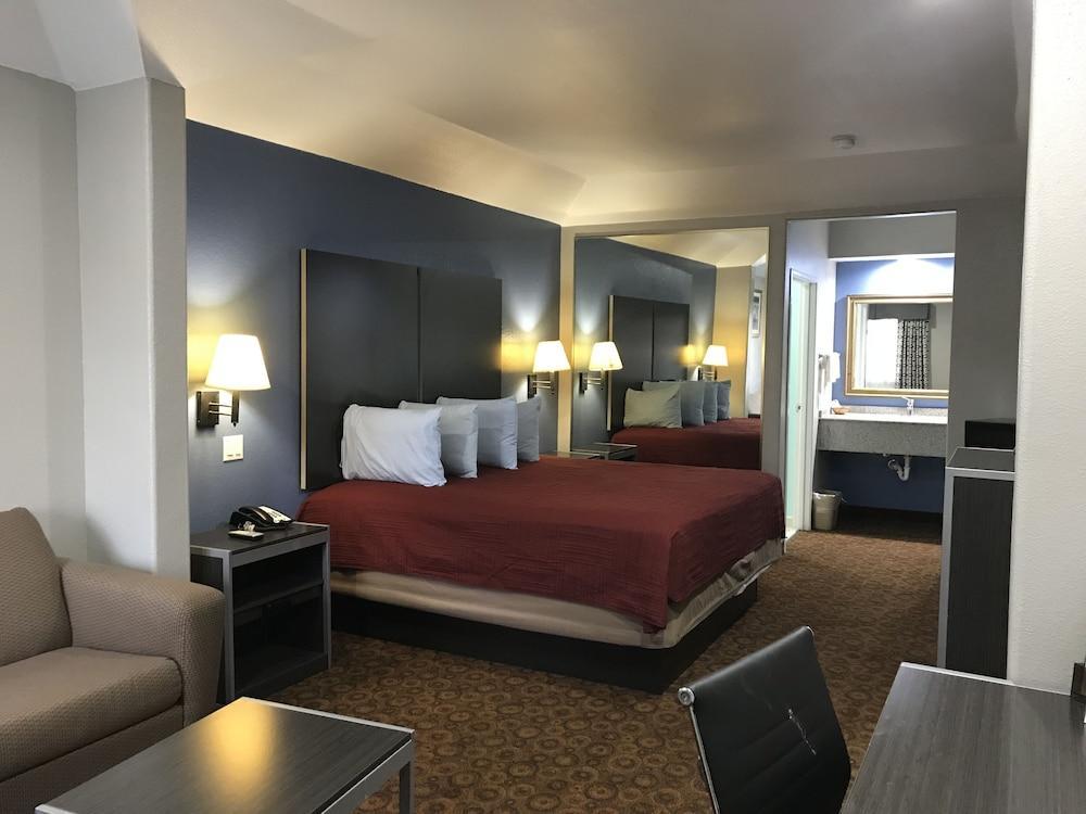 Camelot Inn And Suites Aldine Esterno foto